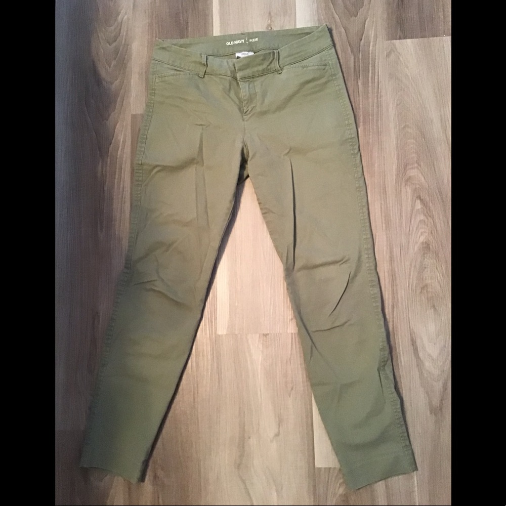 Old Navy Capri Pants